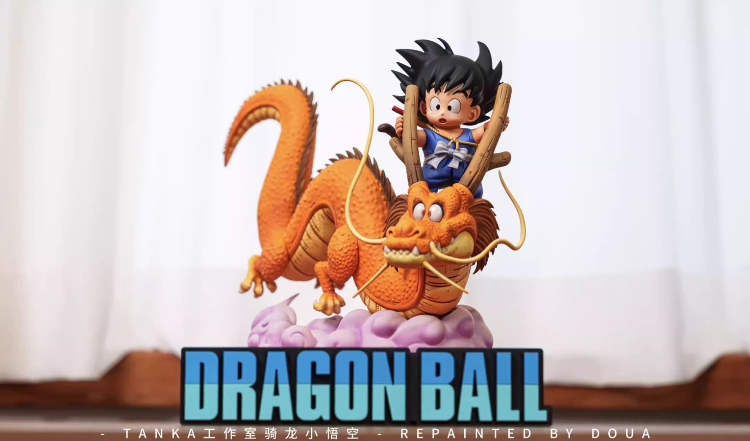 Dragon Riding Son Goku - Dragon Ball