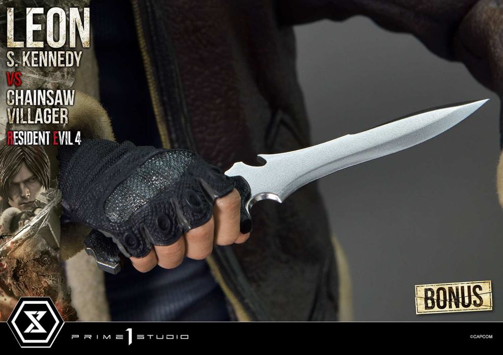 Resident Evil 4 Leon S. Kennedy versus Chainsaw Villager