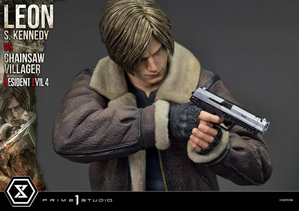 Resident Evil 4 Leon S. Kennedy versus Chainsaw Villager
