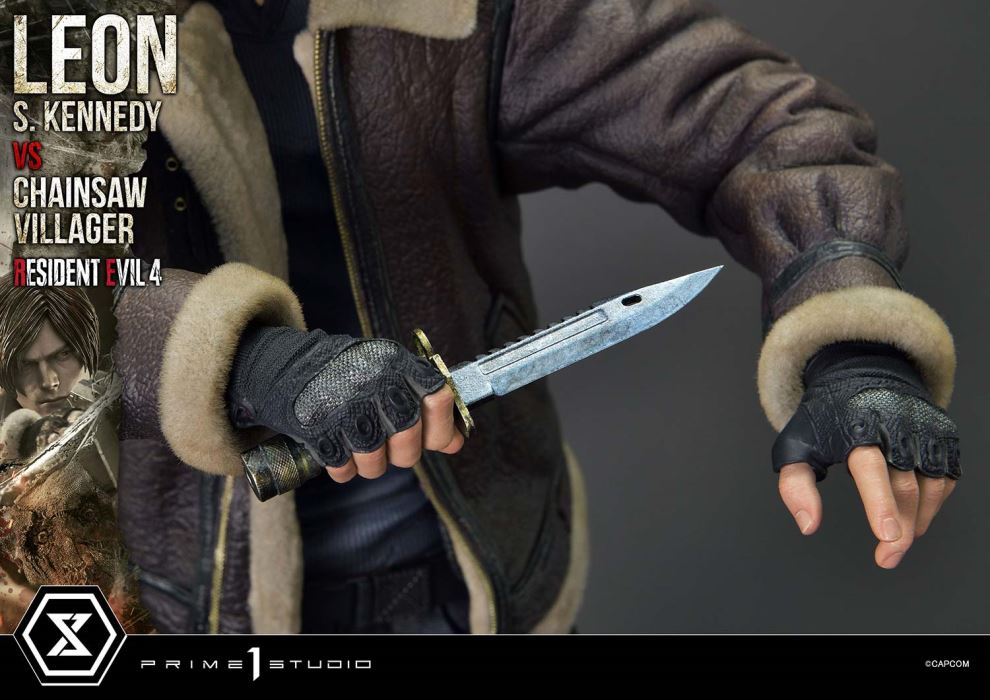 Resident Evil 4 Leon S. Kennedy versus Chainsaw Villager