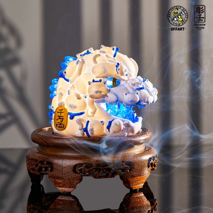 Hundred Cats Red Lotus Mini Fortune Head Carving