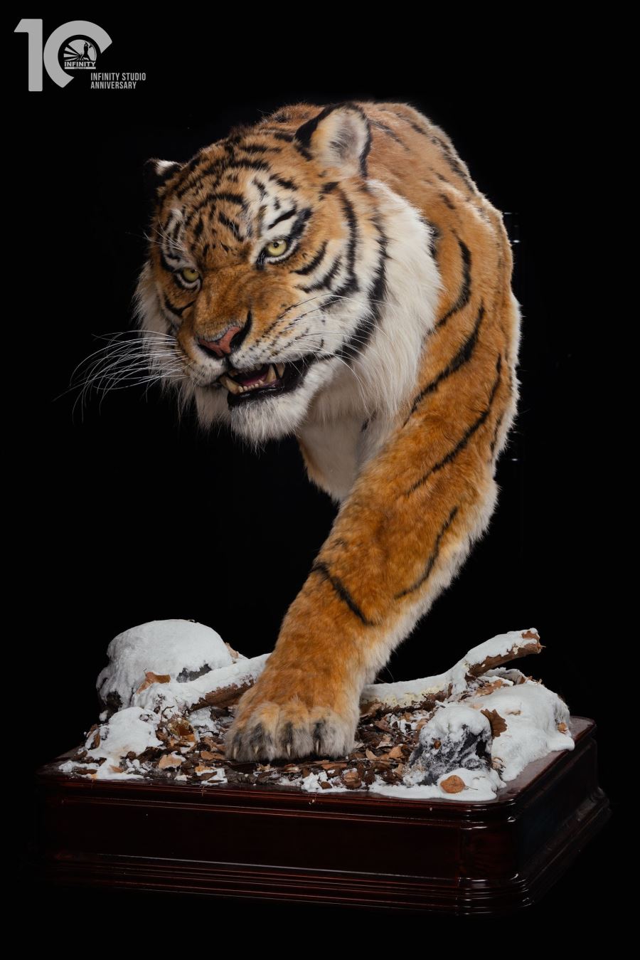 Original 1/1 Museum-grade replica of Siberian tiger