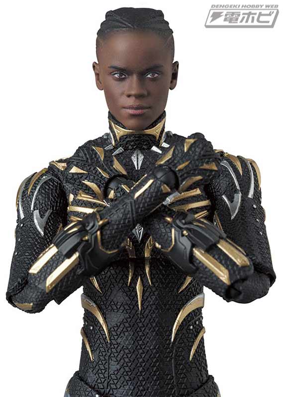 MAFEX BLACK PANTHER (WAKANDA FOREVER)