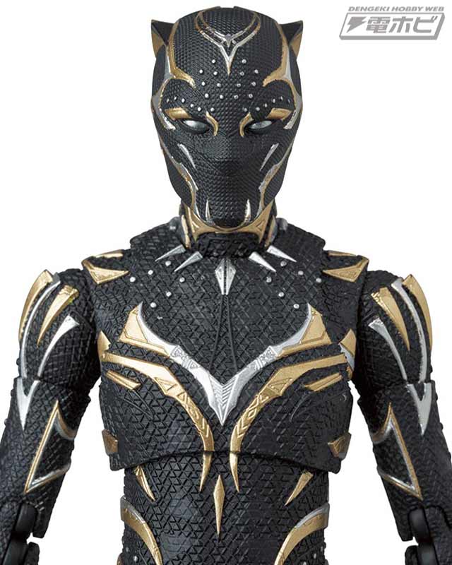 MAFEX BLACK PANTHER (WAKANDA FOREVER)