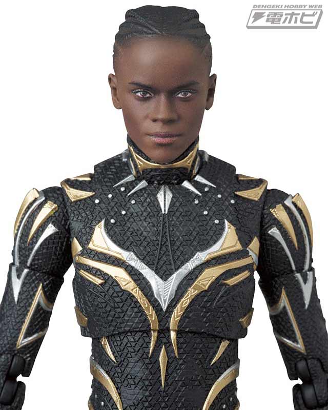 MAFEX BLACK PANTHER (WAKANDA FOREVER)