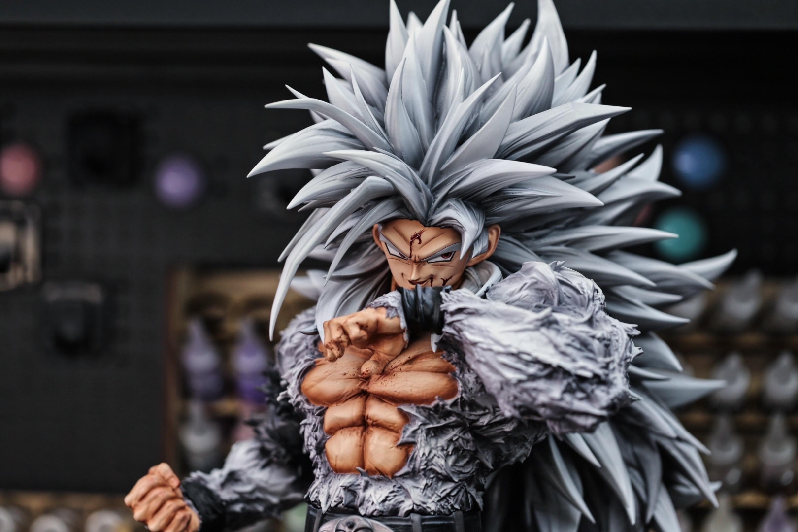 Super Saiyan 4 Goku - Dragon Ball