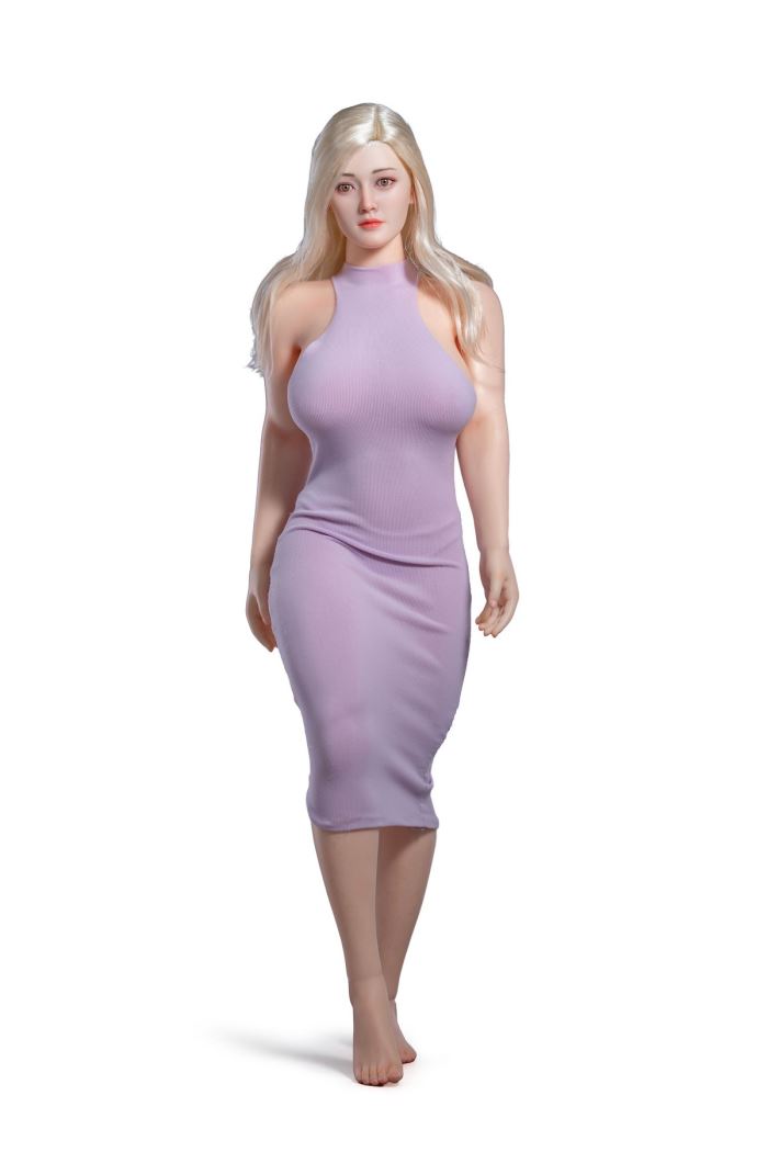 Seamless Female Body with Steel Bones 1/6