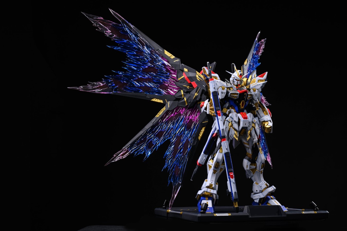 Gundam Strike Freedom Wing of Light 1/48