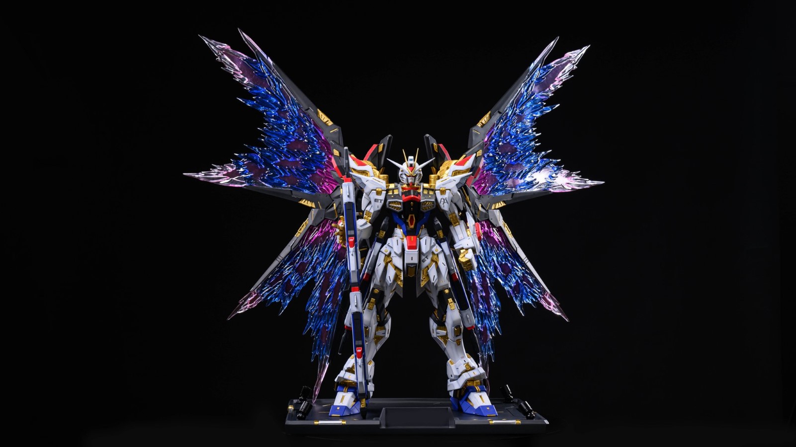 Gundam Strike Freedom Wing of Light 1/48