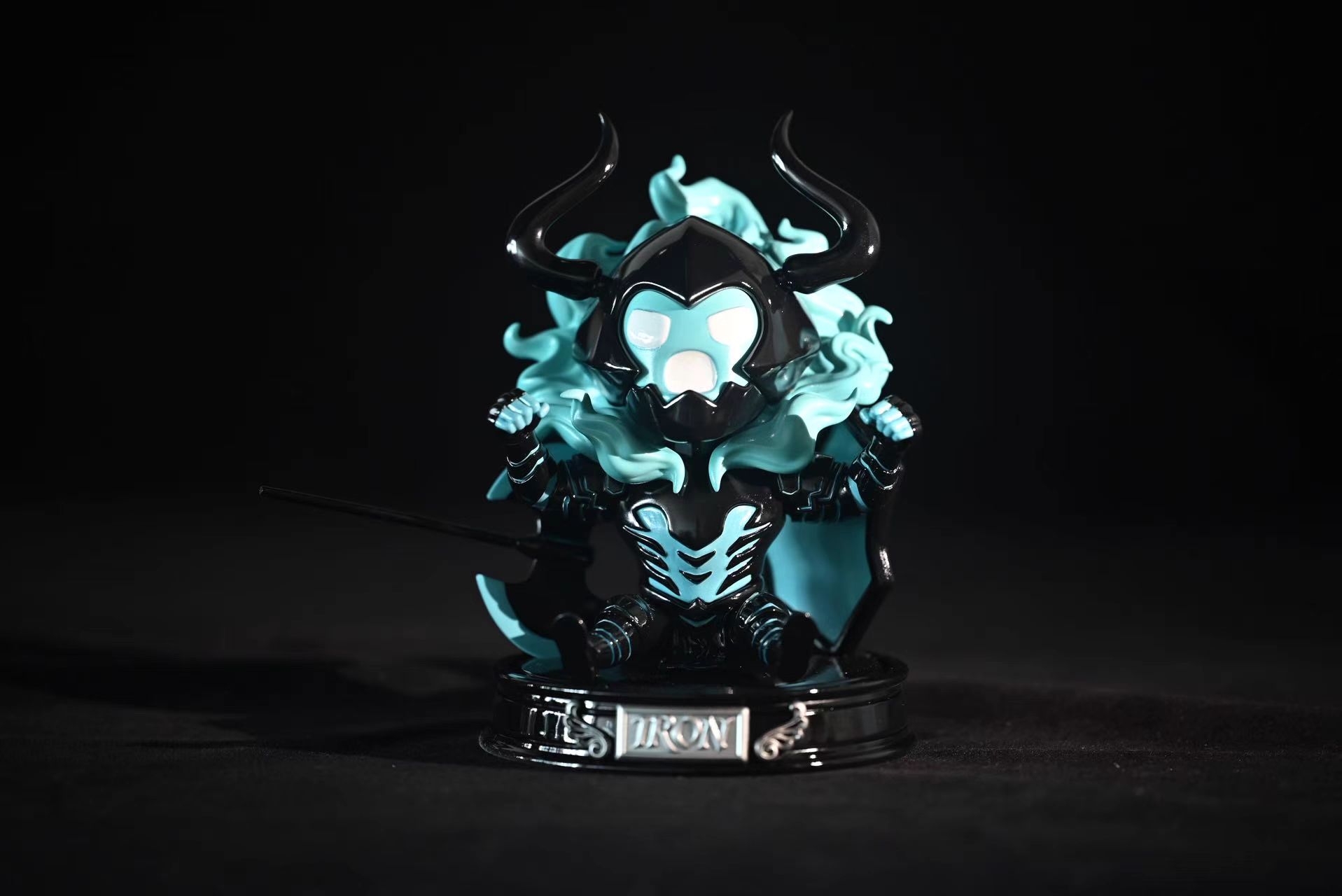 Iron and Tank-Hippo and Lazy Studios