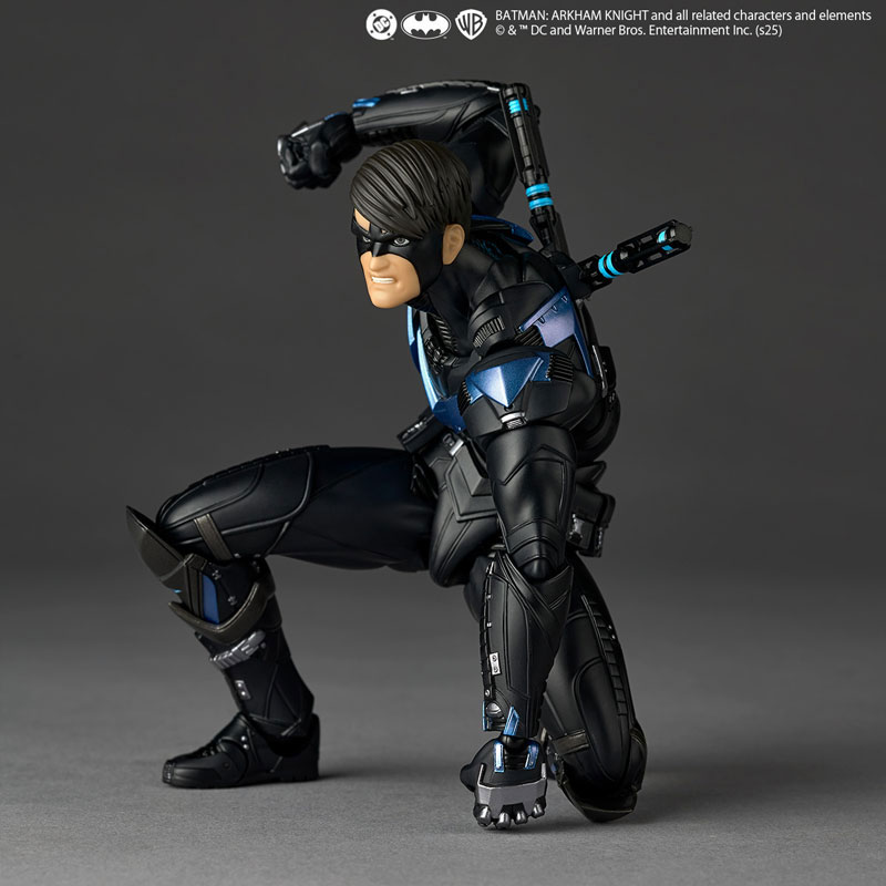 Revoltech Amazing Yamaguchi Batman: Arkham Knight Nightwing
