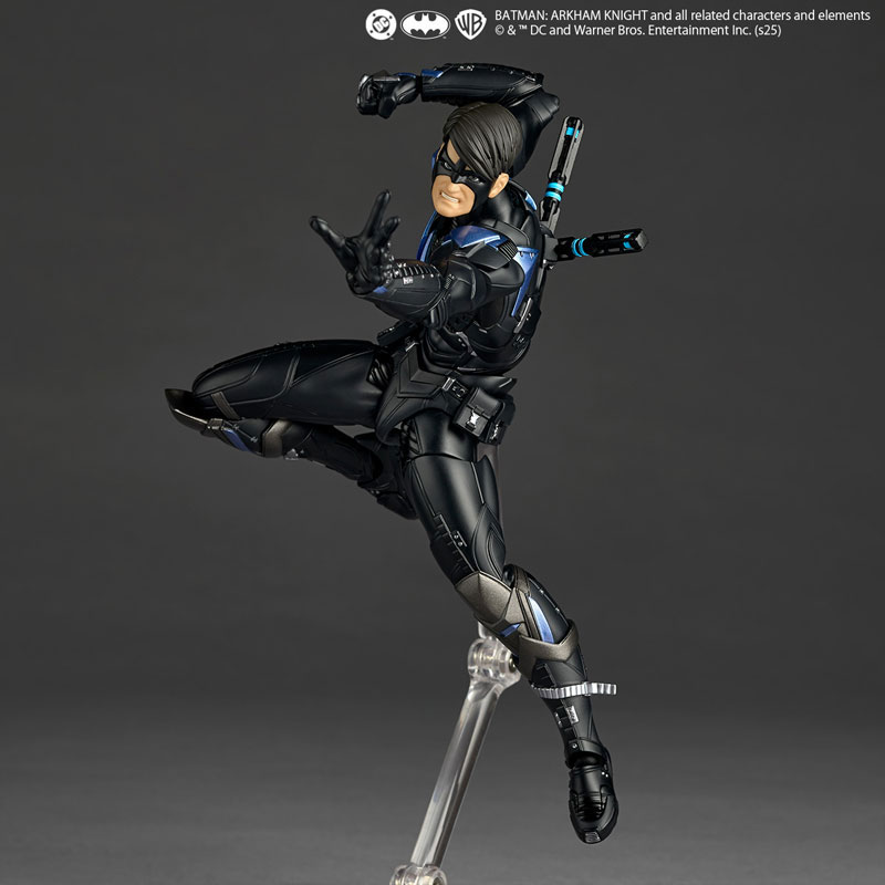 Revoltech Amazing Yamaguchi Batman: Arkham Knight Nightwing