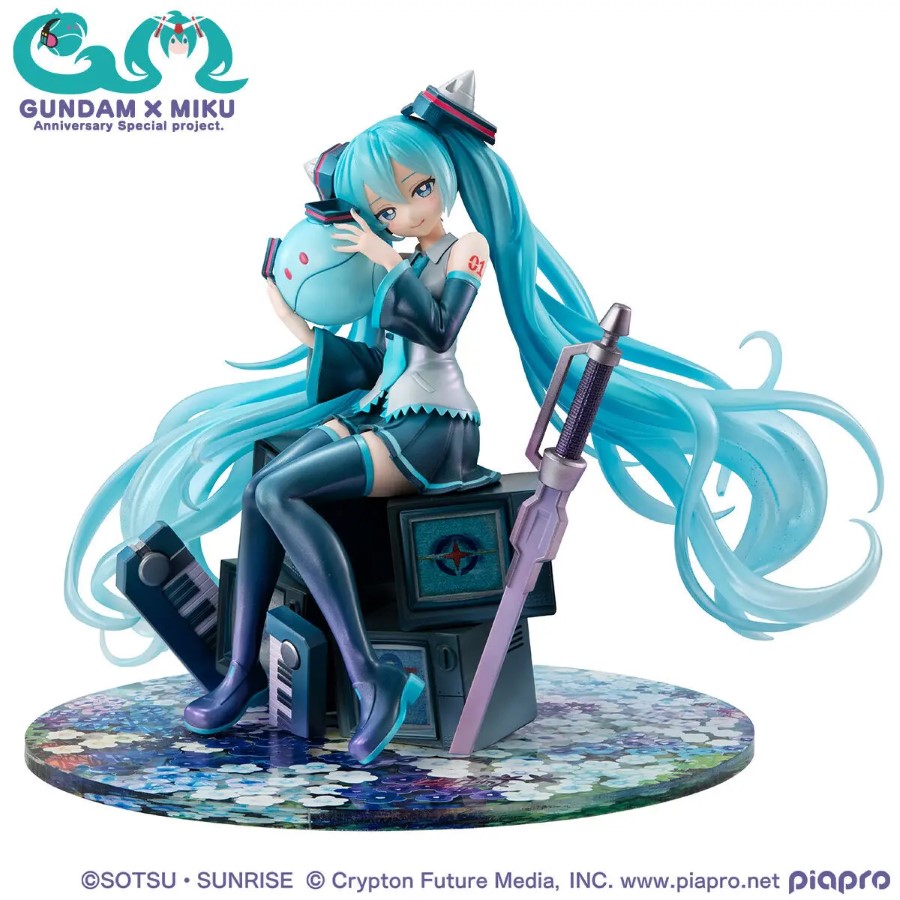 Kidou Senshi Gundam 00 Haro Gundam x Miku Anniversary Special Project Lucrea 1/7