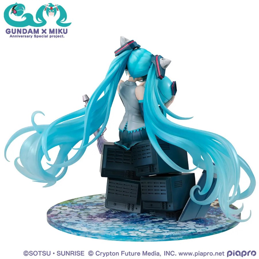 Kidou Senshi Gundam 00 Haro Gundam x Miku Anniversary Special Project Lucrea 1/7