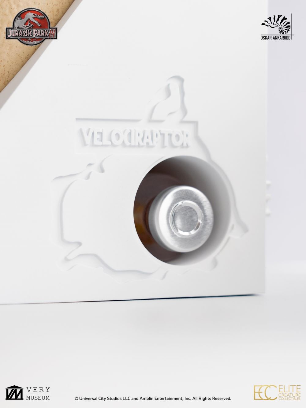 Hatching White Queen [Jurassic Park III]