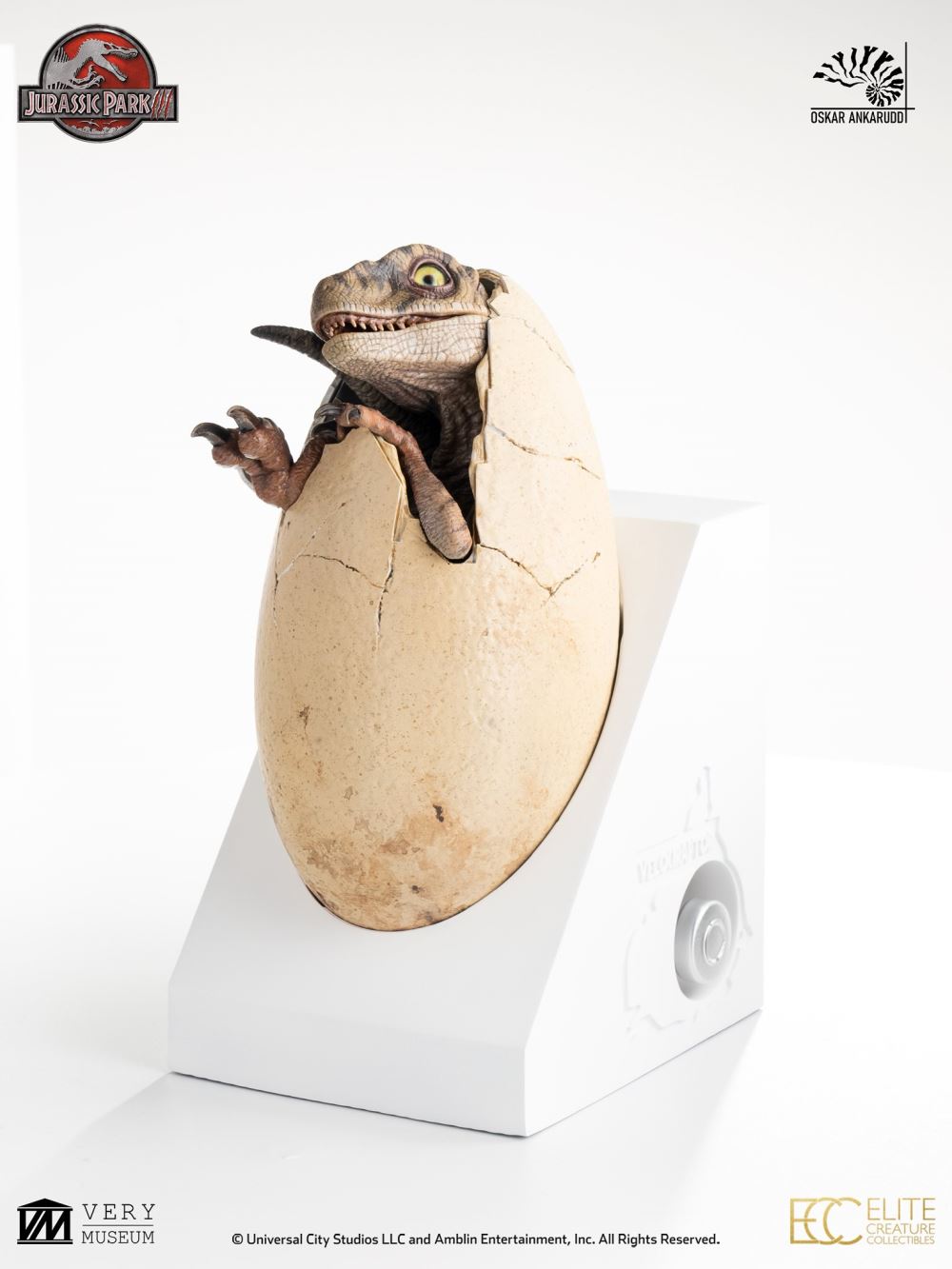 Hatching White Queen [Jurassic Park III]