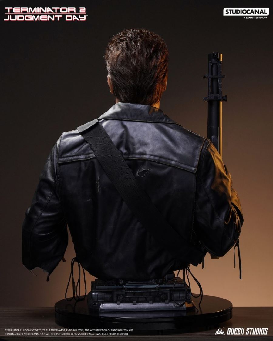 T-800 Battle Damaged - Terminator 2: Judgment Day