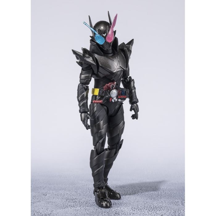 S.H.Figuarts KAMEN RIDER BUILD RABBIT TANK HAZARD FORM HEISEI GENERATIONS EDITION