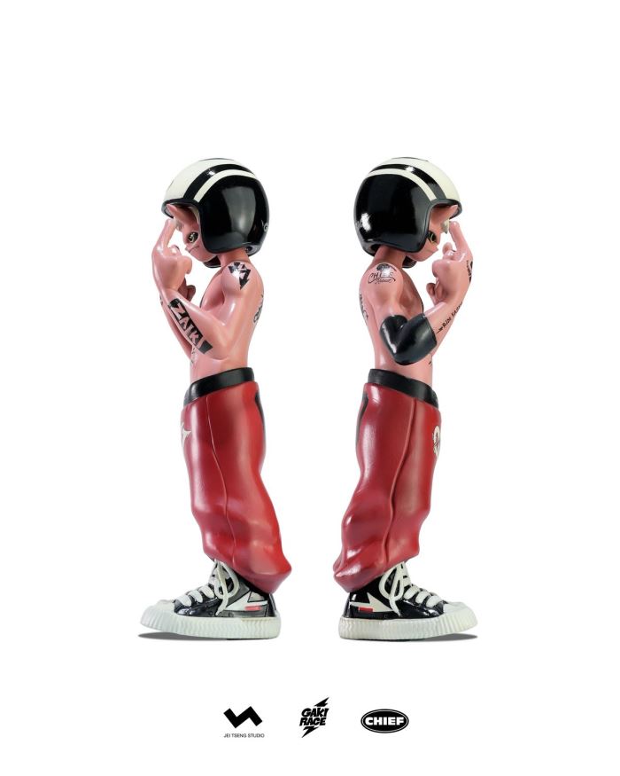 Helmet Figurines - No. 00 ZAIKI & No. 01 KOZA