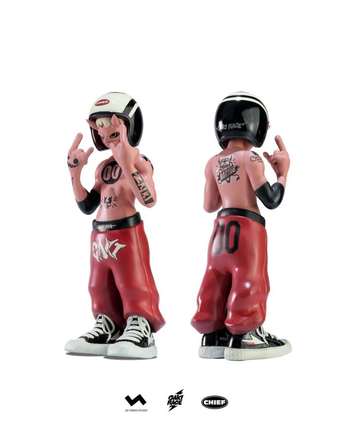 Helmet Figurines - No. 00 ZAIKI & No. 01 KOZA