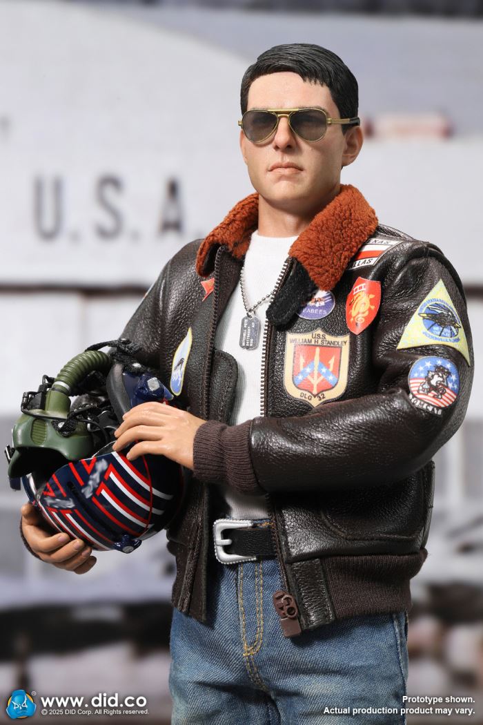 US Navy Pilot - Lieutenant Peter 1/6