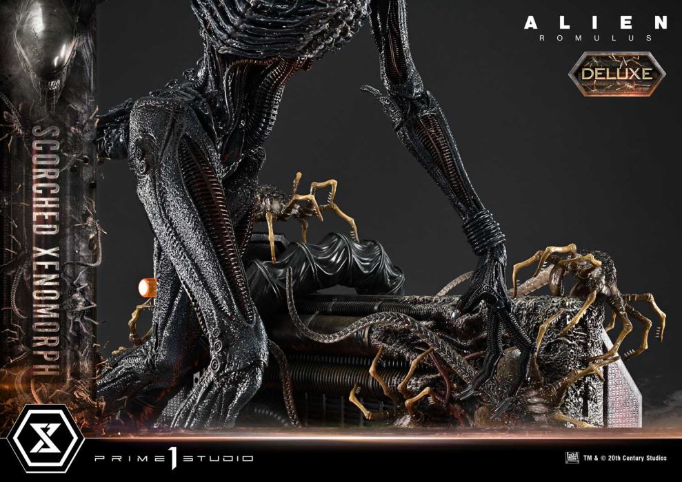 Alien: Romulus  Scorched Xenomorph DX Version