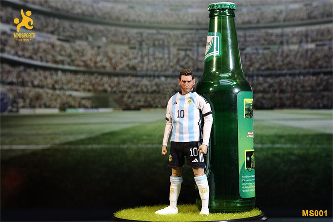 Football Player 1/12