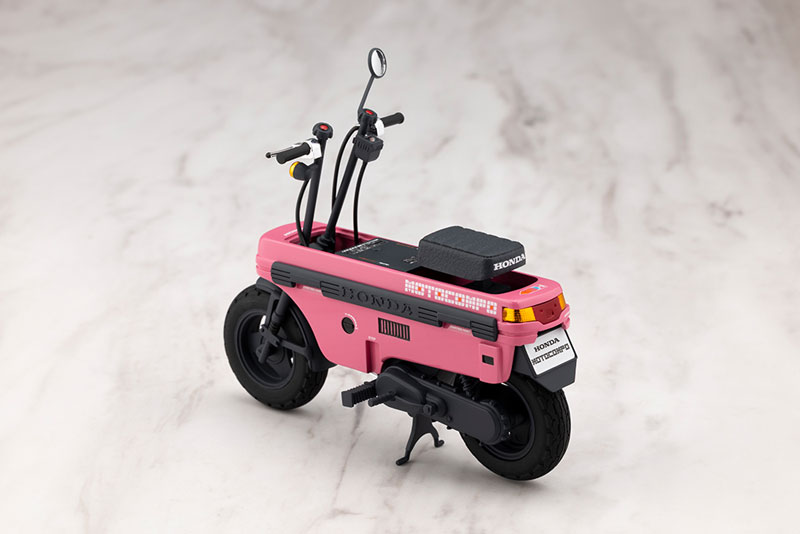 Emma Koishikawa [Nocturne] with Honda AB12 MOTOCOMPO