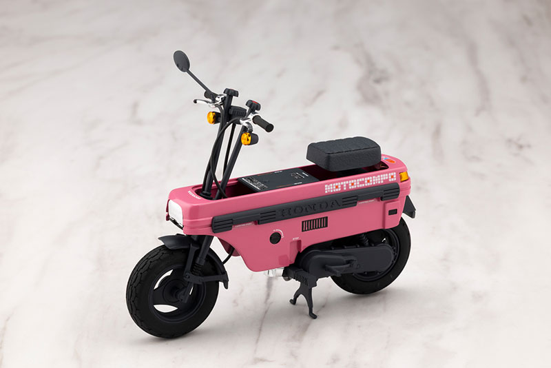 Emma Koishikawa [Nocturne] with Honda AB12 MOTOCOMPO