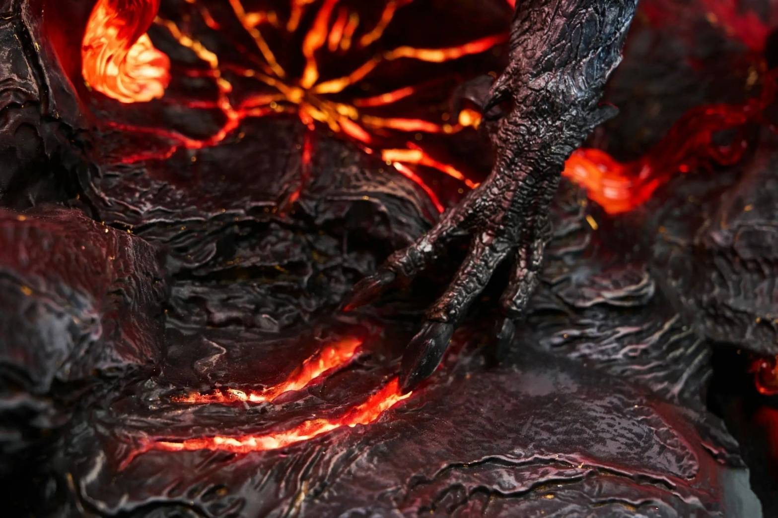 Valstrax & Risen Crimson Glow Valstrax - Monster Hunter