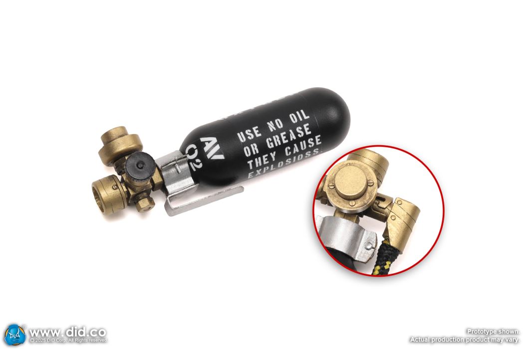 WWII British pilot Squadron Leader Tom 1/6