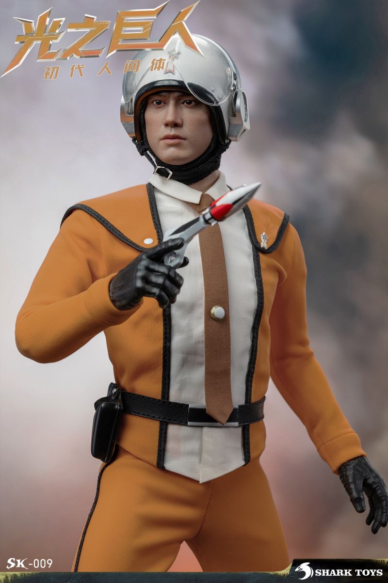 the first human form of the Light Giant [SK-009] 1/6