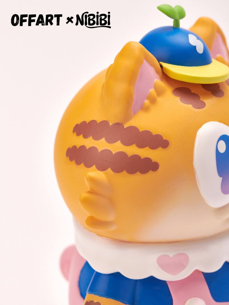 NIBBI Three-Eyed Cat Figurine