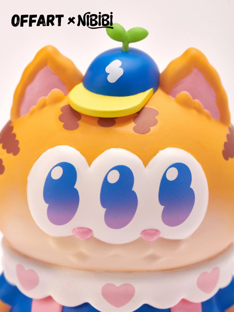 NIBBI Three-Eyed Cat Figurine