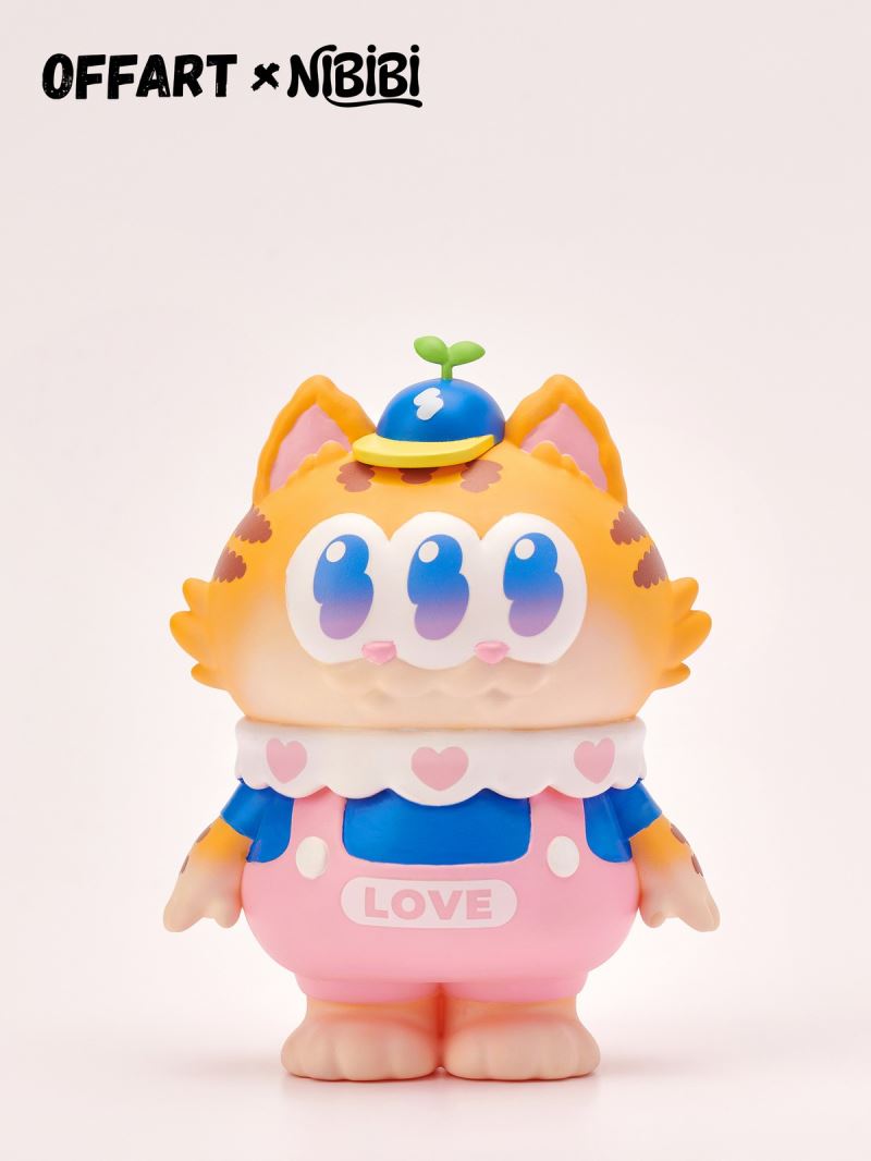 NIBBI Three-Eyed Cat Figurine