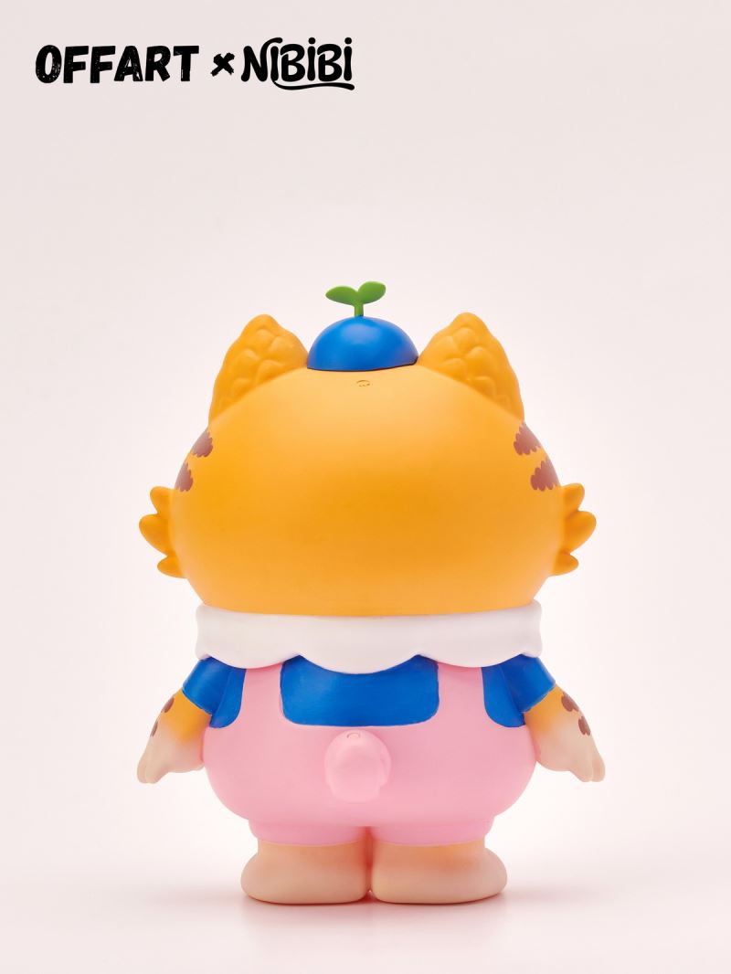 NIBBI Three-Eyed Cat Figurine