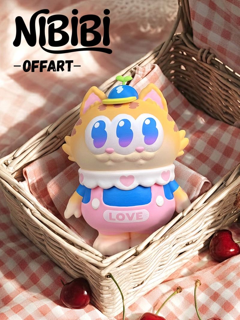 NIBBI Three-Eyed Cat Figurine
