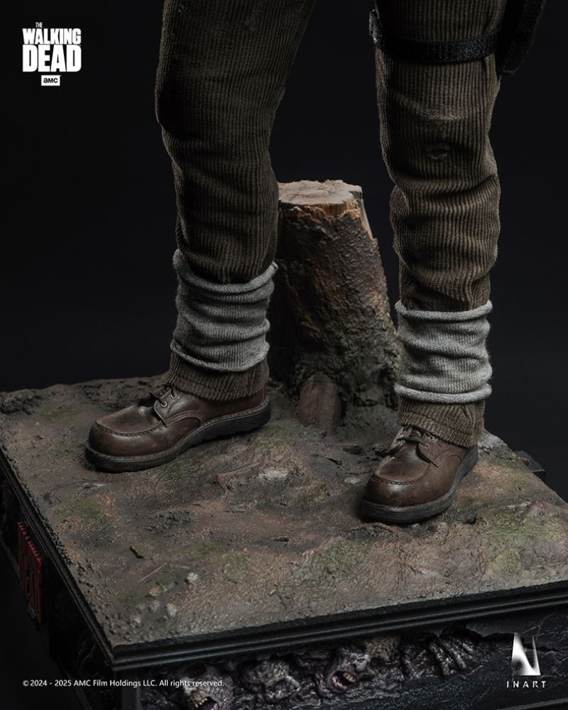 Daryl Dixon Action Figure from The Walking Dead 1/6