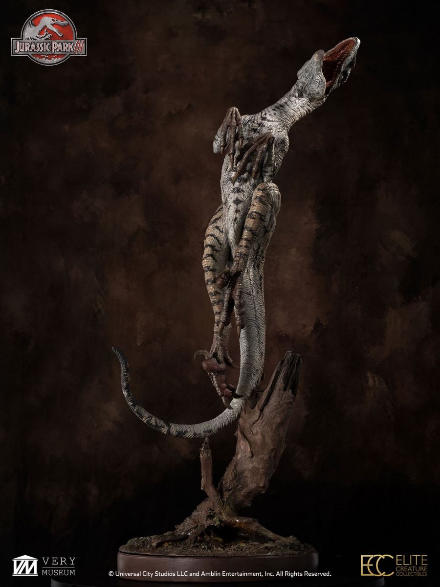 Female Velociraptor White Queen Maquette (JP3)