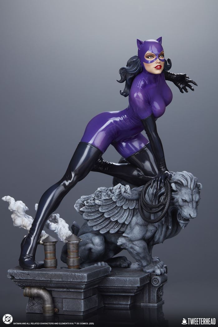 Catwoman (Purple Edition)