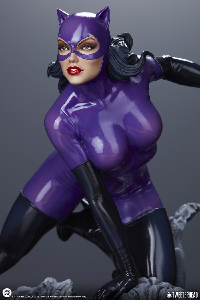 Catwoman (Purple Edition)