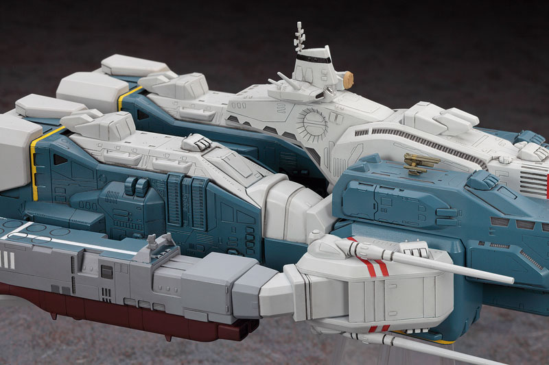 The Super Dimension Fortress Macross 1/4000 SDF-1 Macross Fortress w/Prometheus & Daidalos