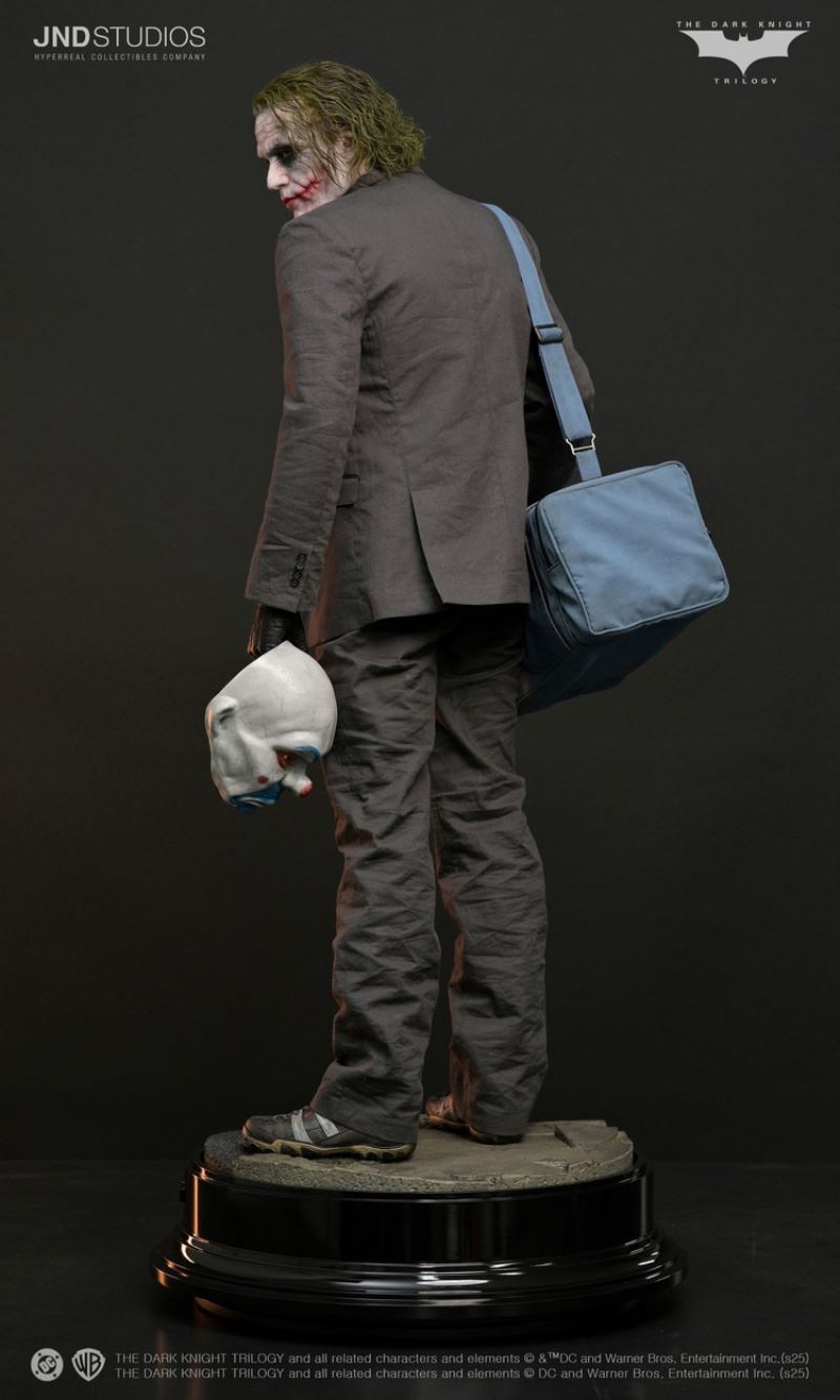 The Joker [Robber Version & Robber and Coat Version] 1/3