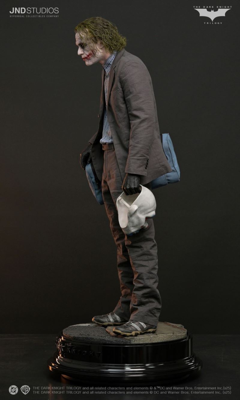 The Joker [Robber Version & Robber and Coat Version] 1/3