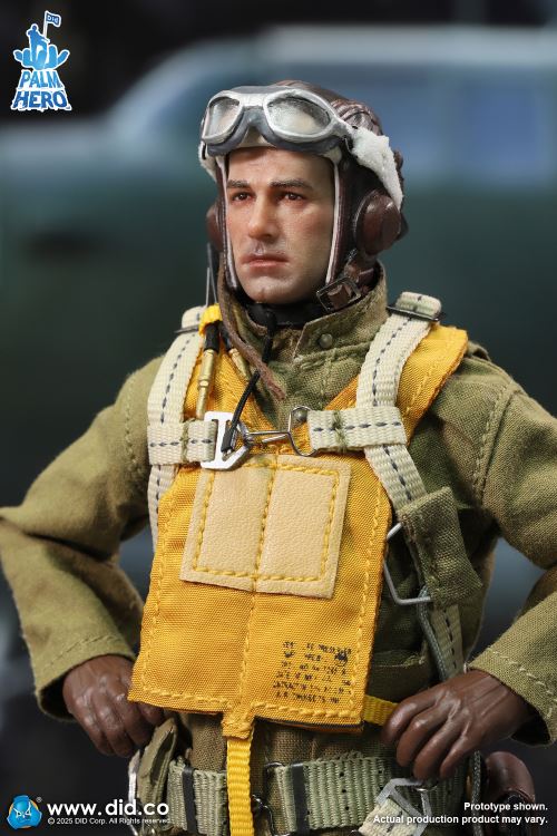 Captain Leif, a pilot of the U.S. Army Air Force in World War II 1/12