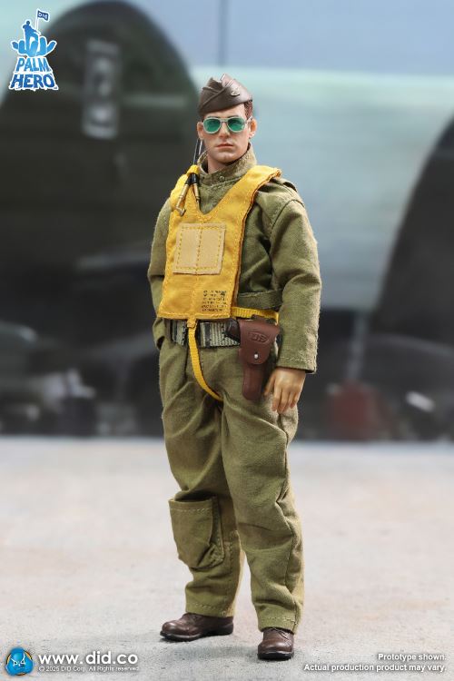 Captain Leif, a pilot of the U.S. Army Air Force in World War II 1/12