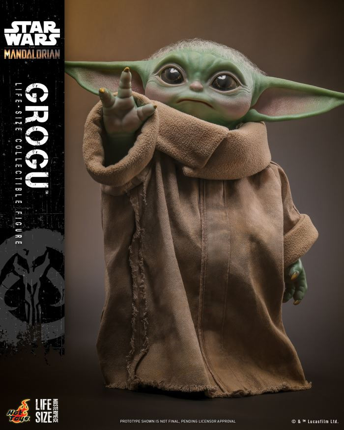 The Mandalorian 1/1 scale figure Grogu (with carrying bag)