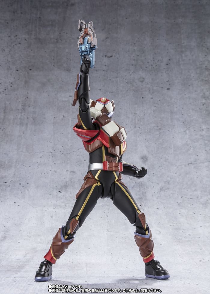 SHFiguarts Kamen Rider Valen Chocodon Form