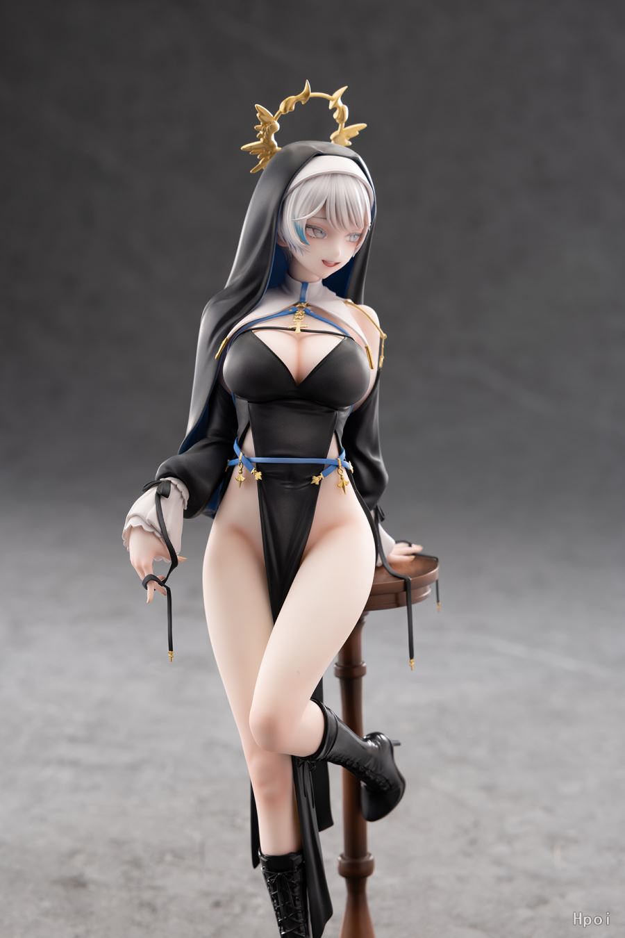 Anastasia 1/6