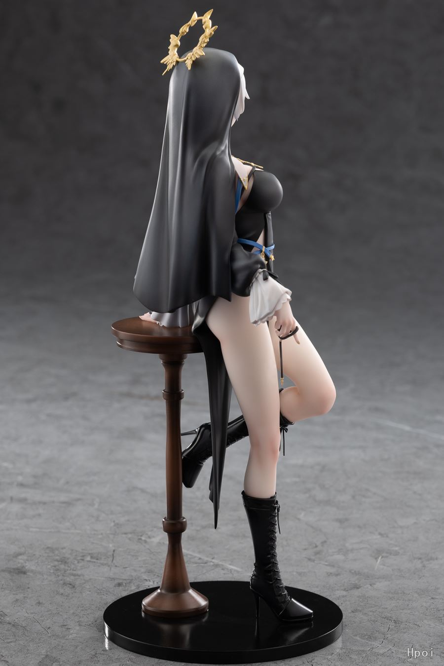 Anastasia 1/6